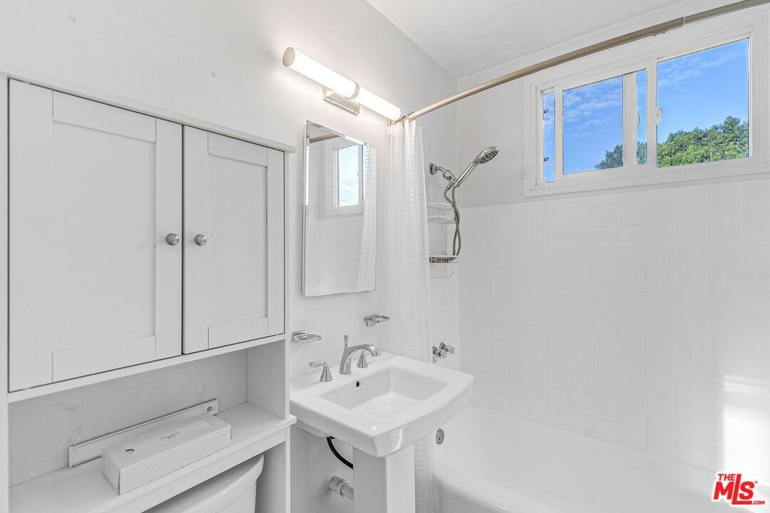 1352 Ocean Park Blvd #1352F - Photo 2 of 13