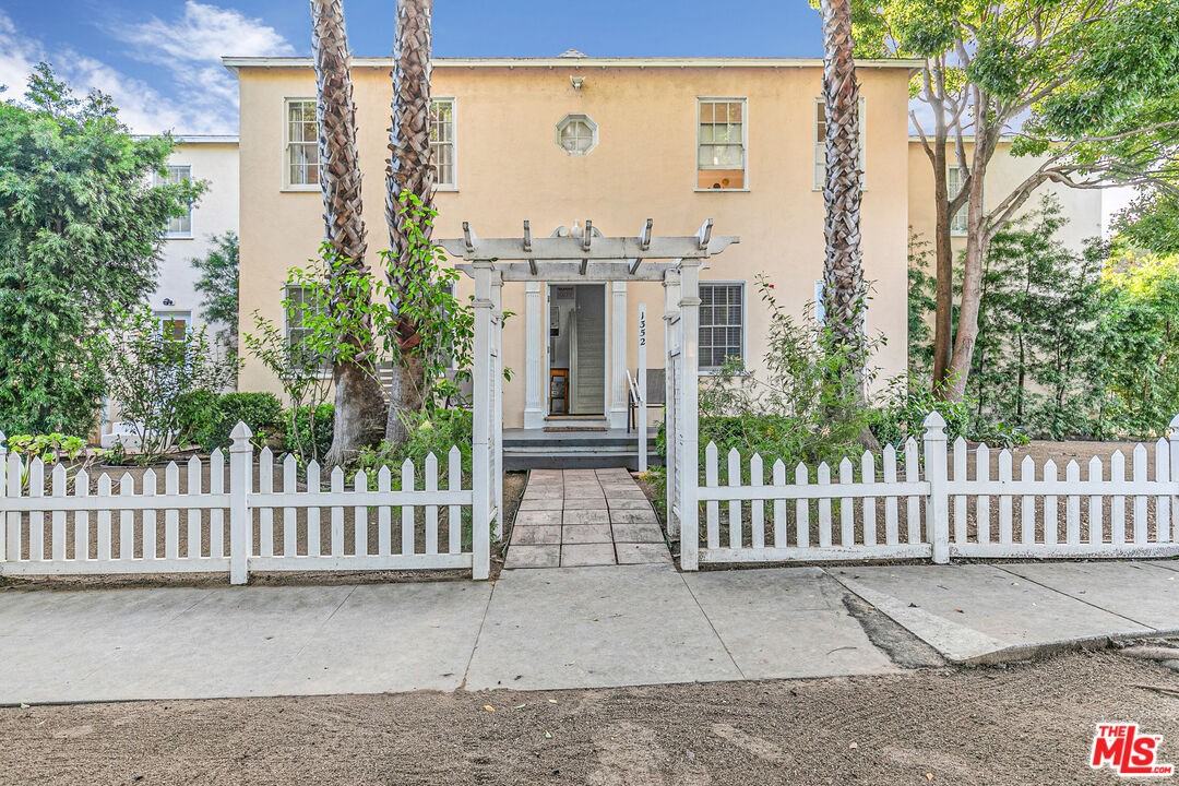 1352 Ocean Park Blvd #1352F - Photo 3 of 13