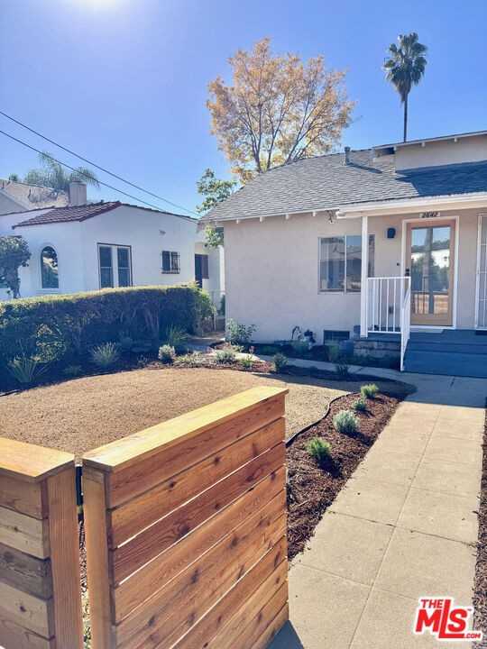 3642 Seneca Avenue #3642 - Photo 4 of 13