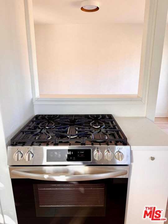 3642 Seneca Avenue #3642 - Photo 7 of 13