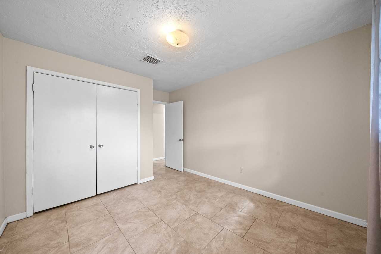 11111 Longcommon Drive #11111 - Photo 6 of 35