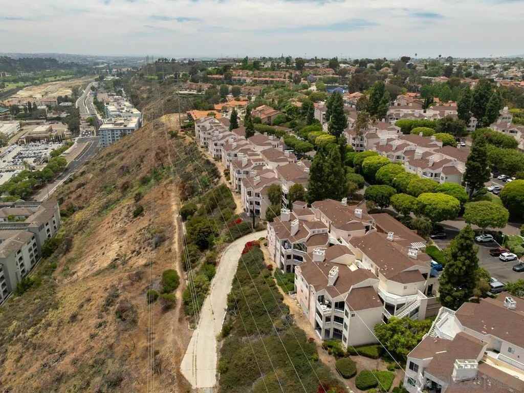 7087 Camino Degrazia #7087-141 - Photo 3 of 33
