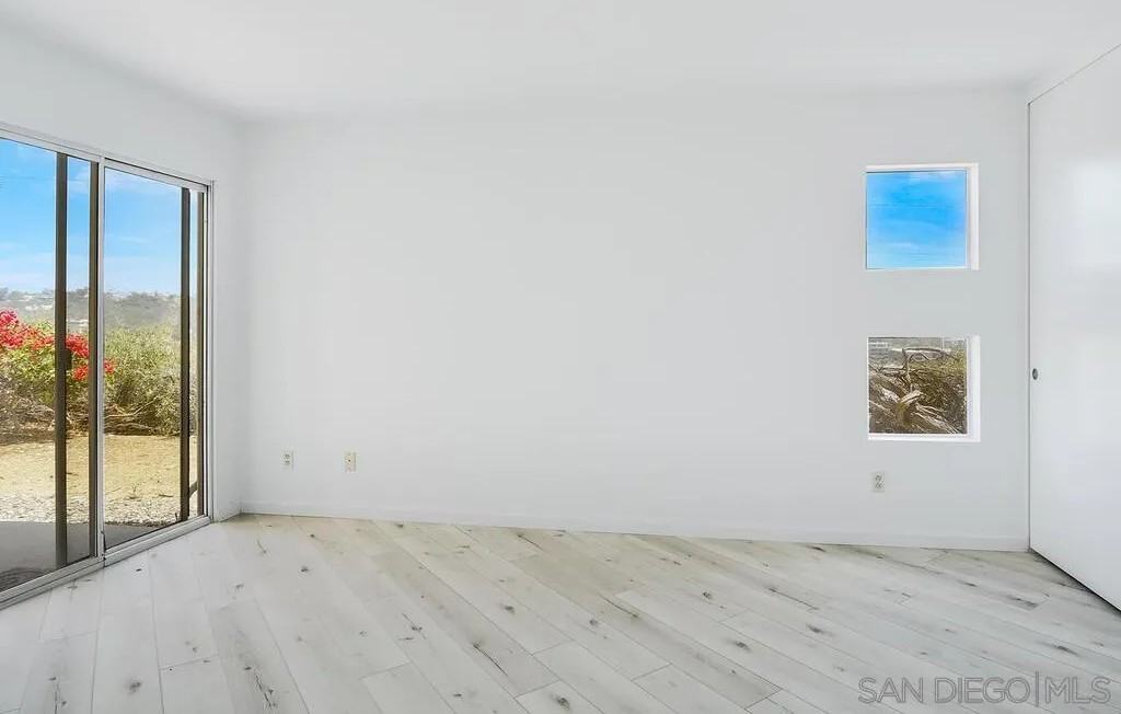 7087 Camino Degrazia #7087-141 - Photo 5 of 33