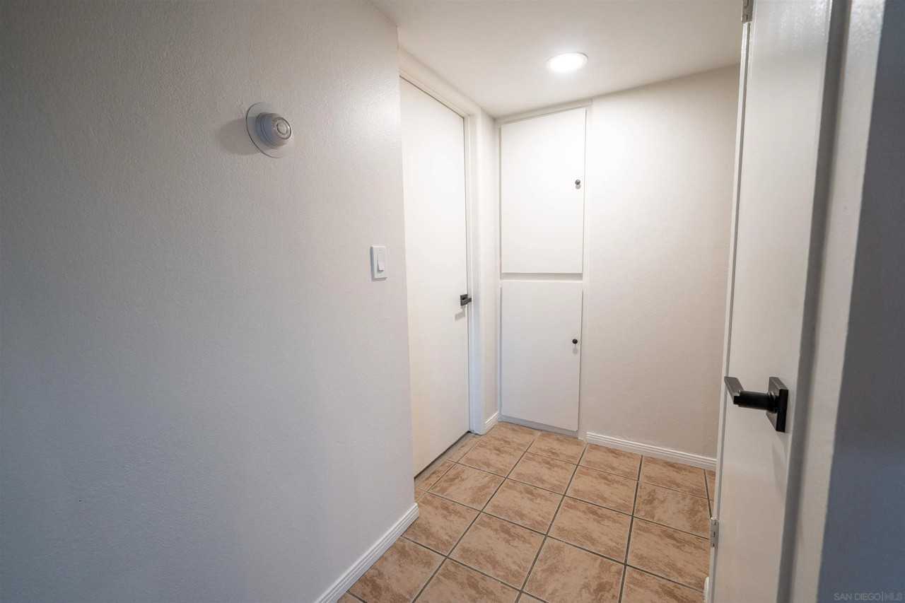 909 Martin Drive #909A - Photo 3 of 17