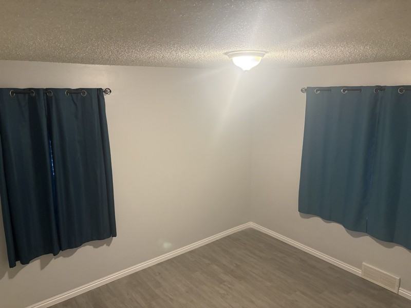 8757 Helen Drive - Photo 5 of 13