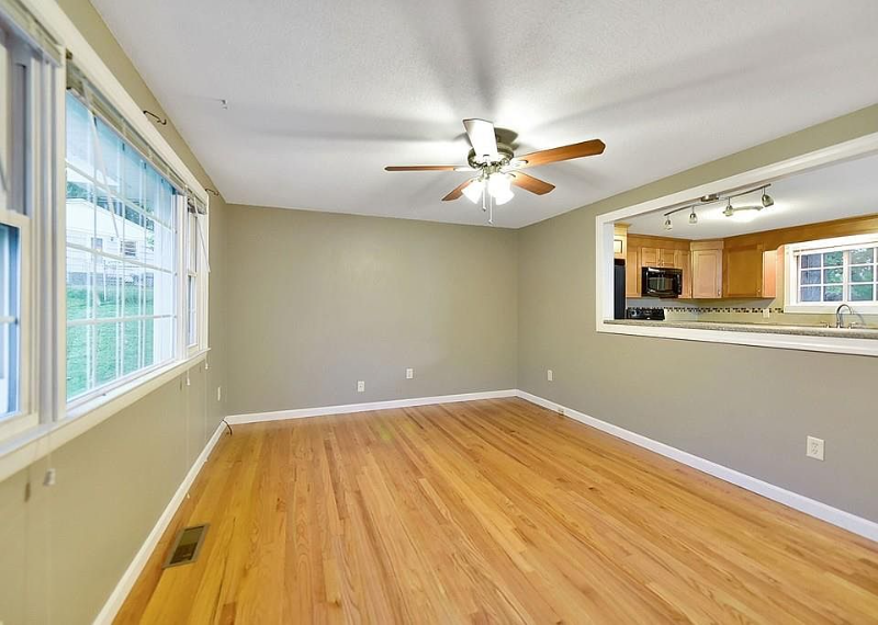 7 Linden Drive - Photo 4 of 11