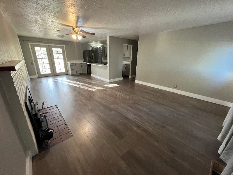 1012 Whitman Court - Photo 3 of 20