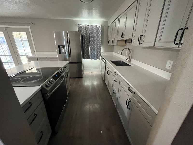 1012 Whitman Court - Photo 7 of 20