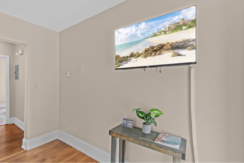 711 West Blount Street #A - Photo 4 of 17