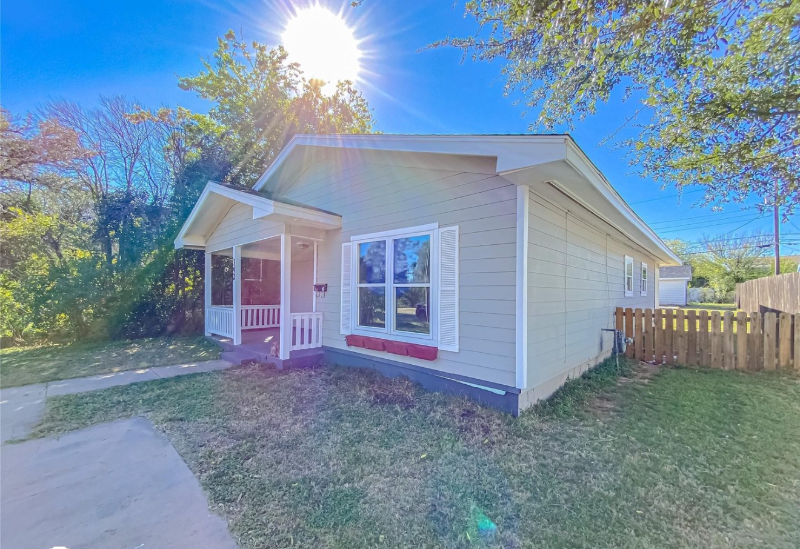 342 Meander Street - Photo 3 of 18