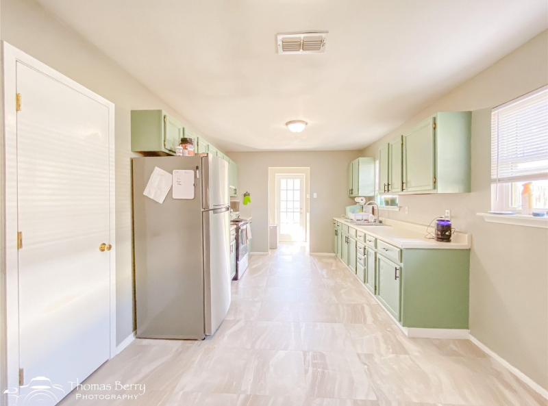 342 Meander Street - Photo 6 of 18