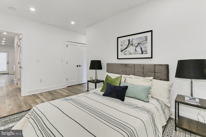 1232 Florida Avenue Northeast #B - Photo 2 of 7