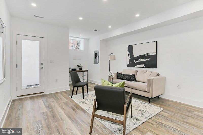 1232 Florida Avenue Northeast #B - Photo 3 of 7