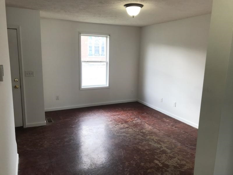 280 Pearl Street #B - Photo 3 of 9