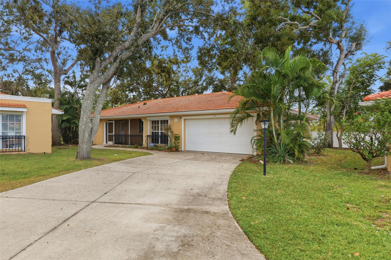 131 49th Street East - Photo 2 of 20