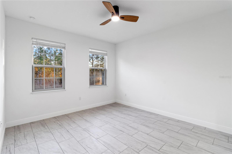 1985 West Corrine Street - Photo 7 of 20