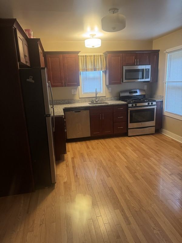 103 Bowling Lane - Photo 4 of 11