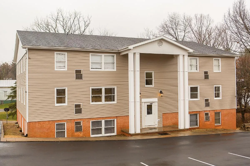 620 Maryland Avenue #11 - Photo 7 of 10