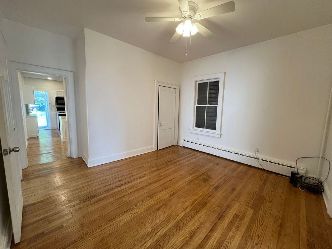 271 Milton Turnpike - Photo 3 of 9