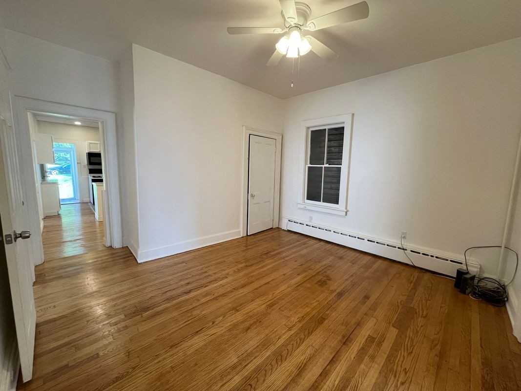 271 Milton Turnpike - Photo 6 of 9