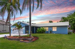 1481 Southwest Gastador Avenue - Photo 1 of 1