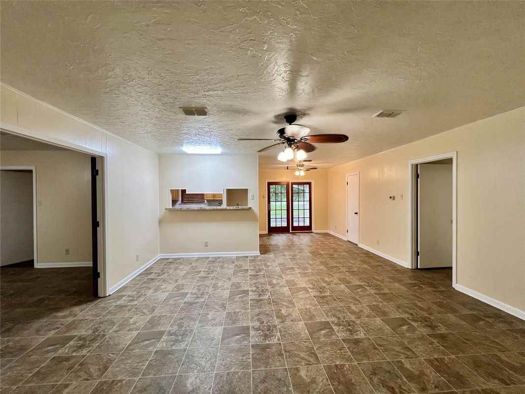 8610 Overhill Lane - Photo 6 of 20