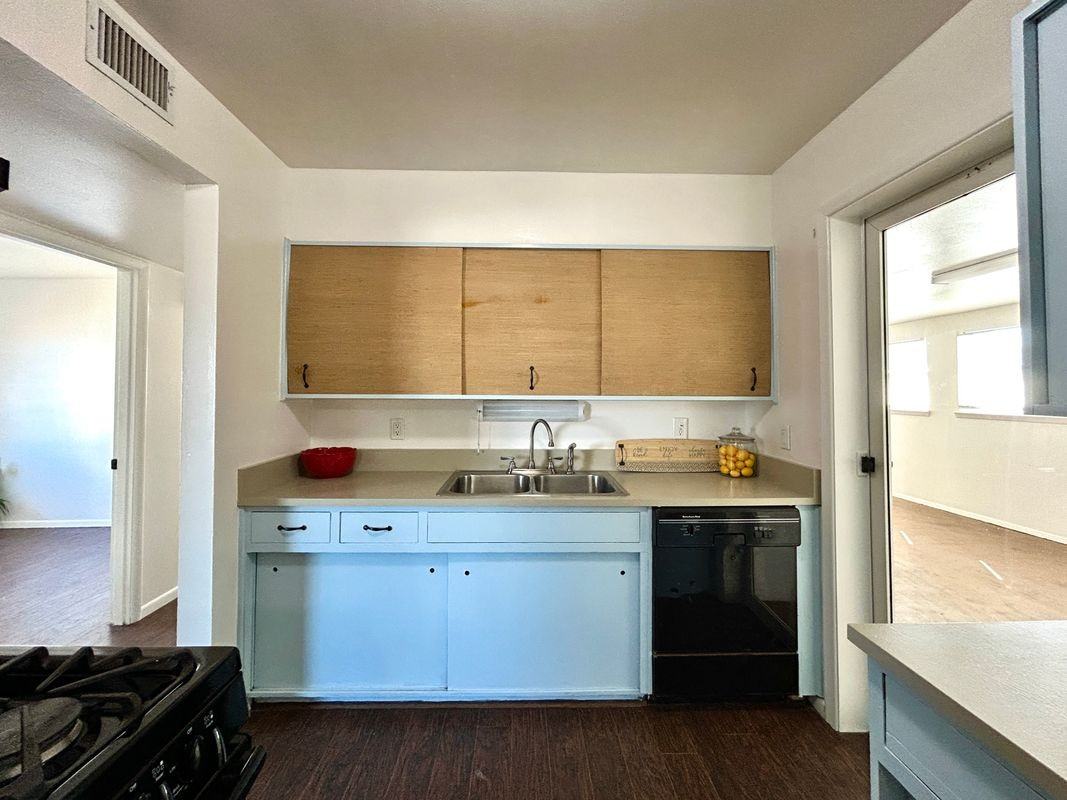 912 West Forest Street - Photo 3 of 20