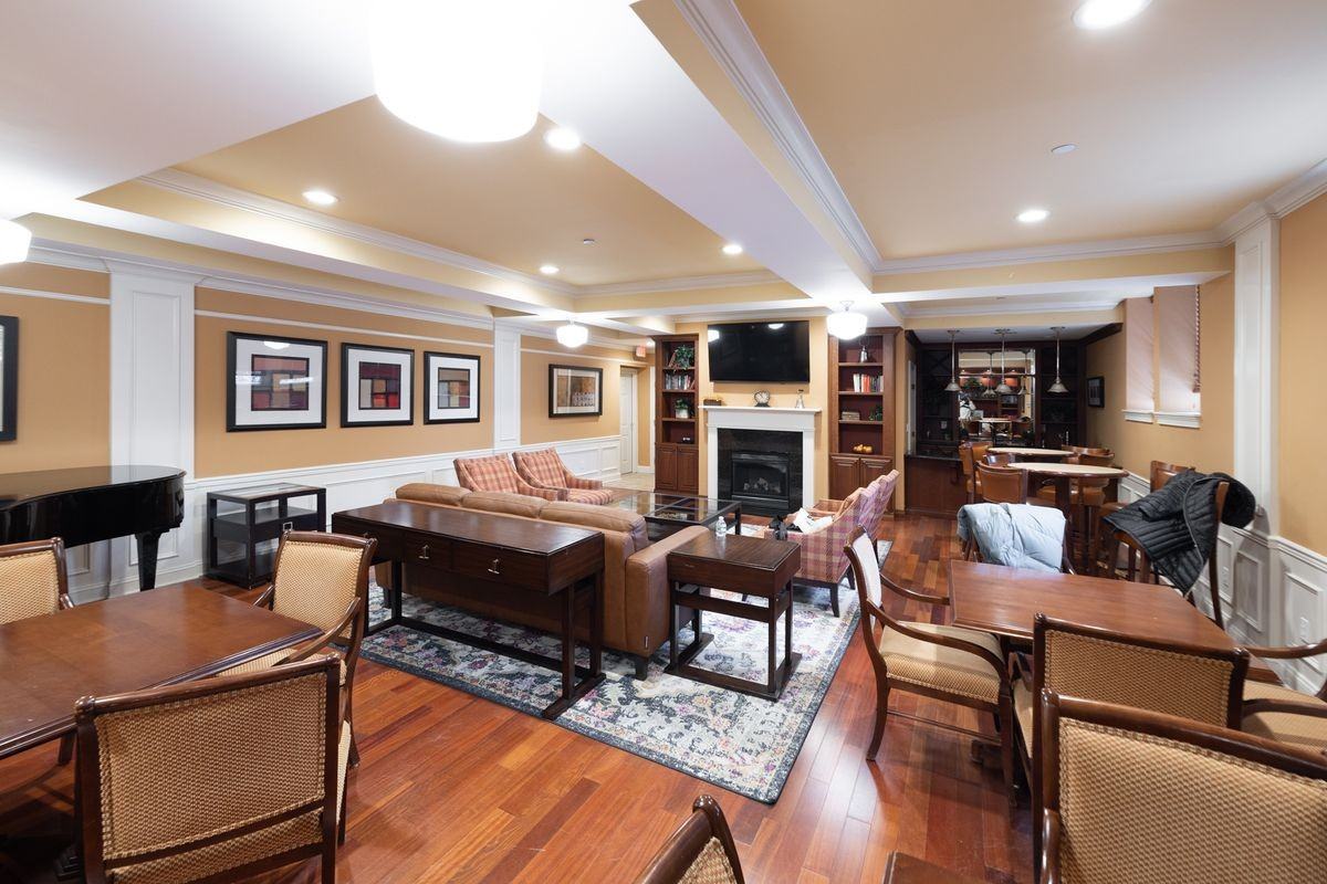 49 Park Place Circle - Photo 3 of 18