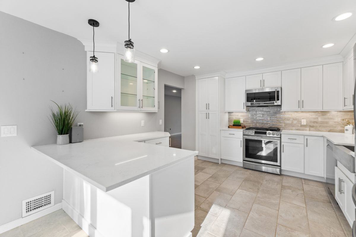 90 Fisher Road - Photo 4 of 39