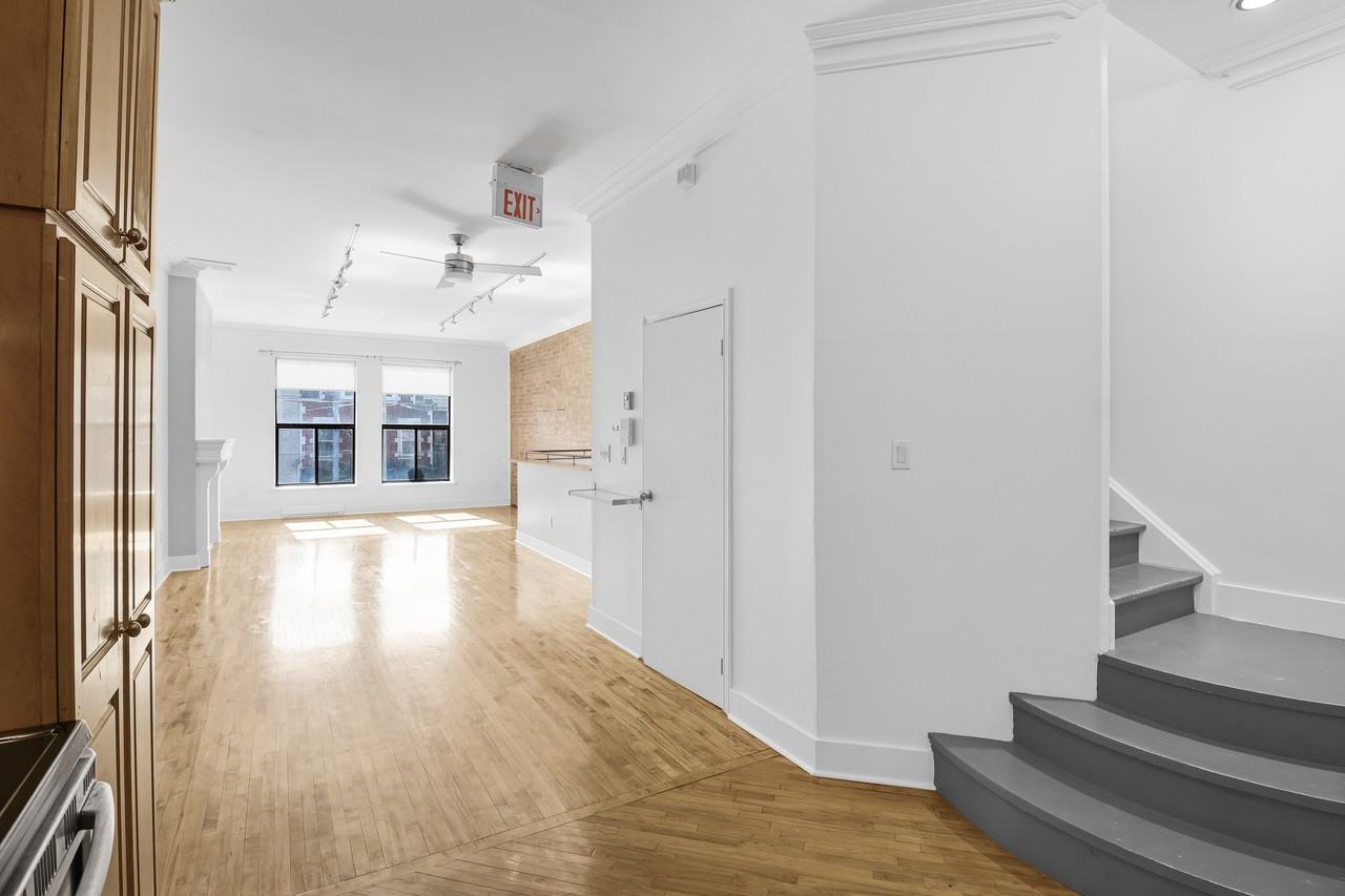 250 Carlton Street #A - Photo 6 of 34