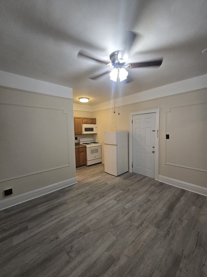 42 Kelly Parkway - Photo 2 of 9