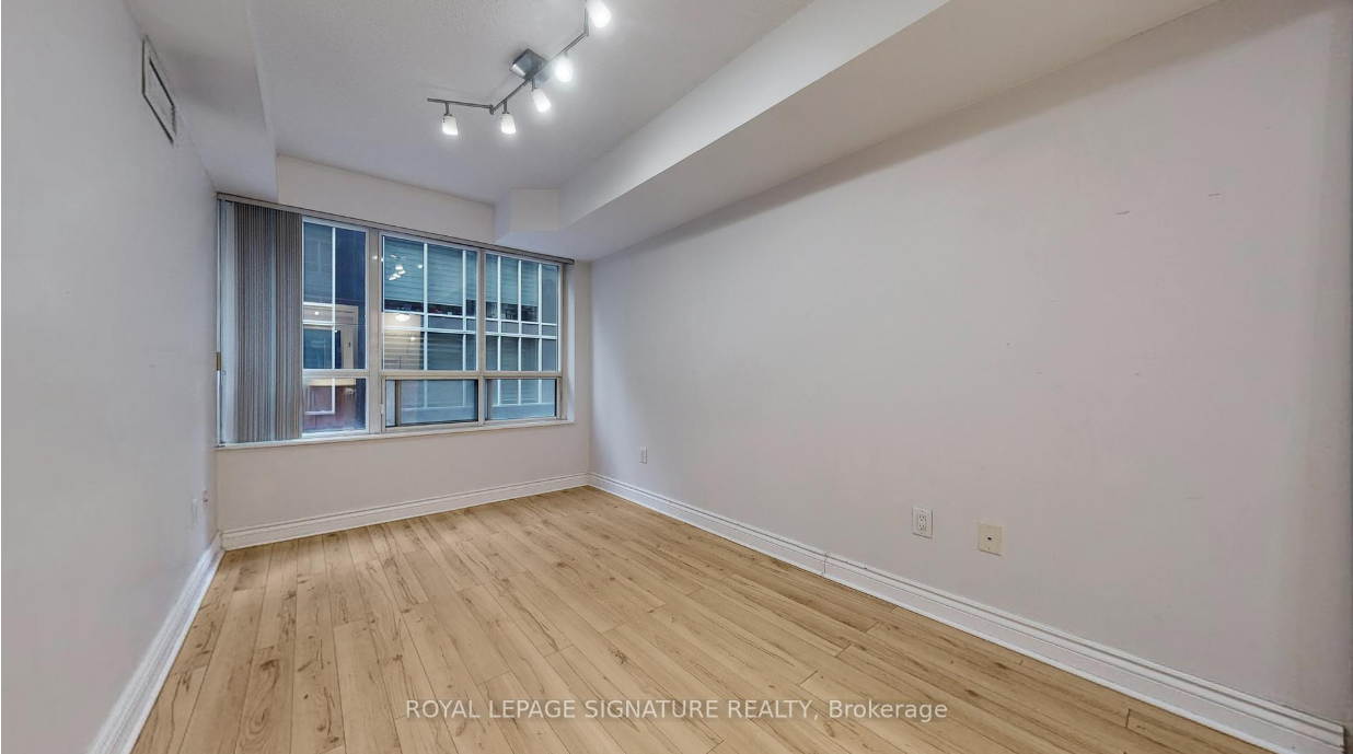 250 Wellington Street West #1030 - Photo 6 of 18