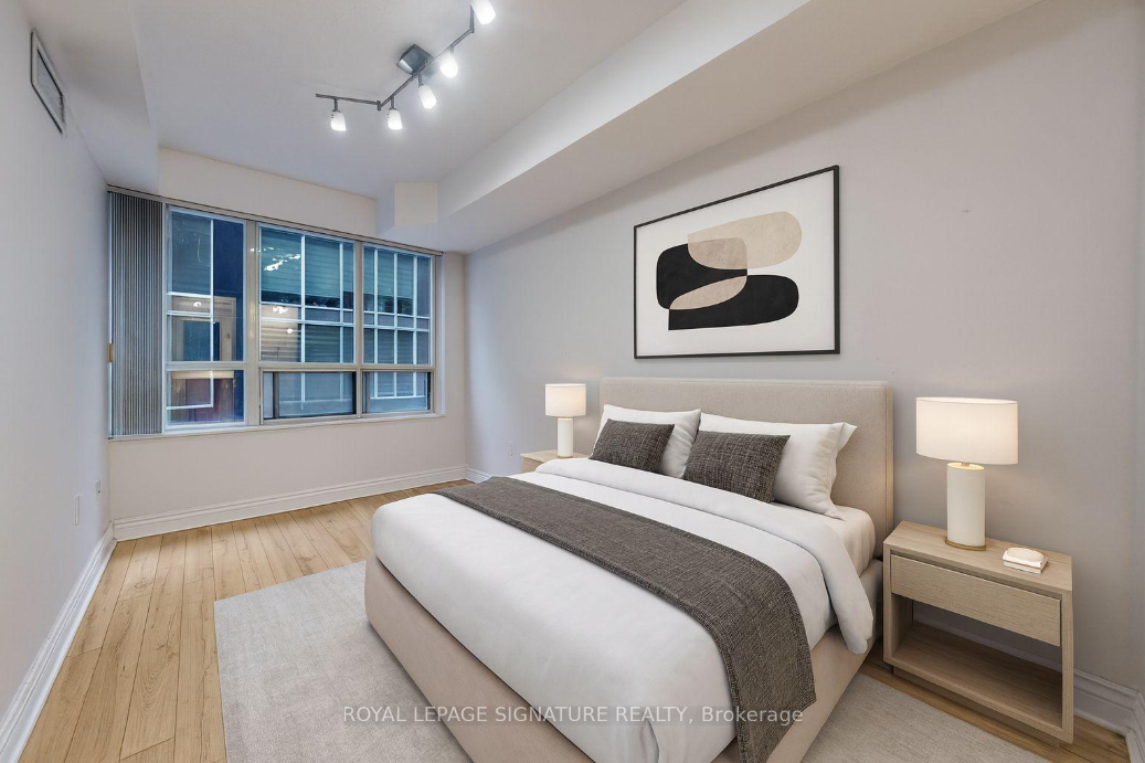 250 Wellington Street West #1030 - Photo 7 of 18