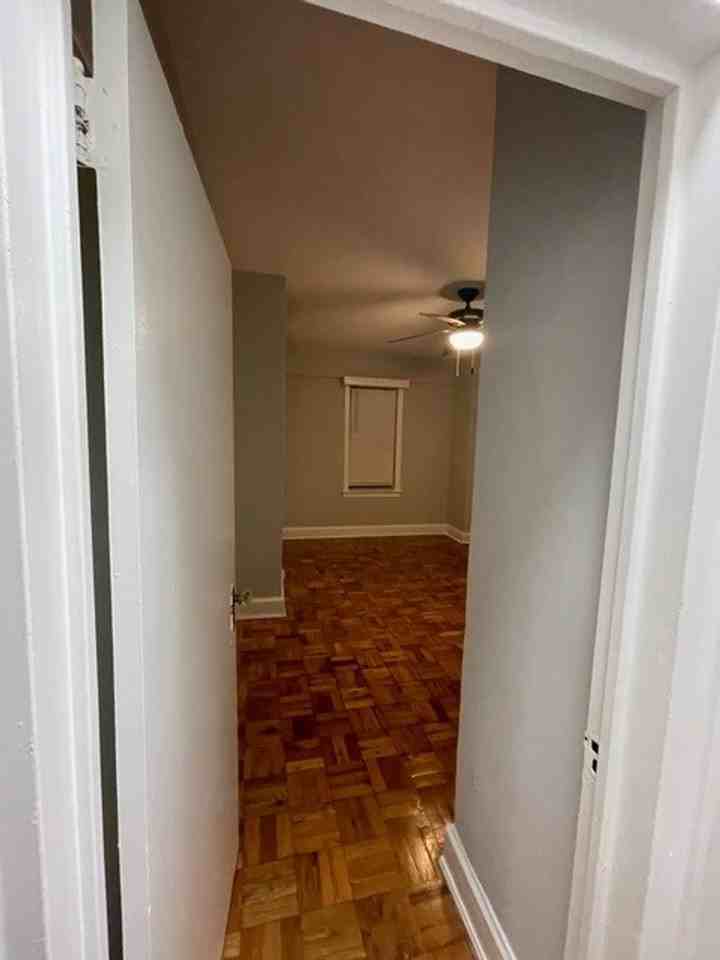 1916 R Street - Photo 7 of 18