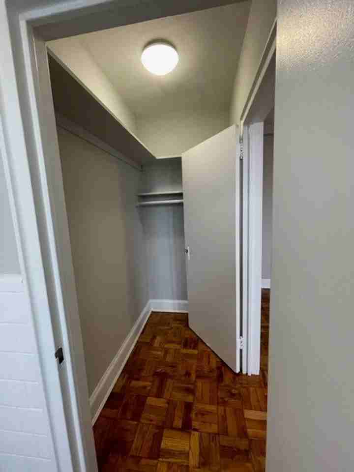 1916 R Street - Photo 4 of 30