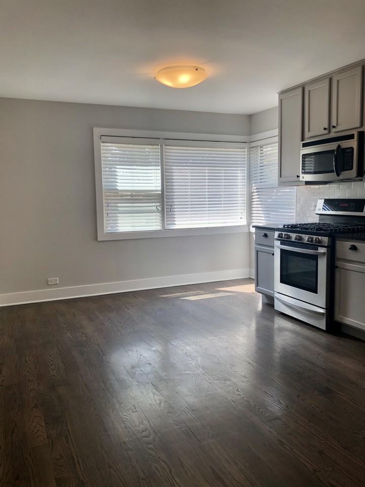 4244 North Gilbert Avenue #4244 - Photo 5 of 39