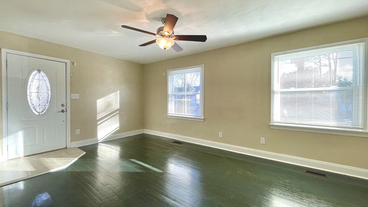 3912 Davis Street #1 - Photo 3 of 34