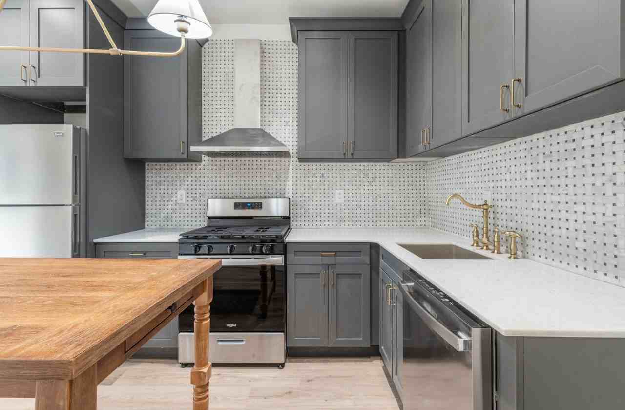 999 North 15th Street #12 - Photo 4 of 12