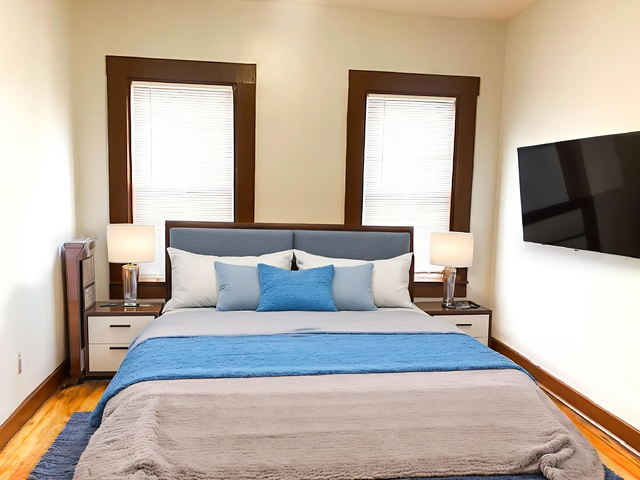 436 Warren Ave #2 - Photo 3 of 16