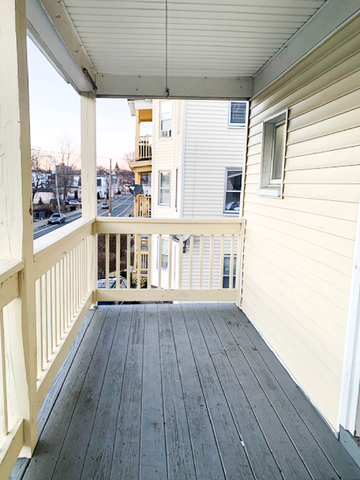 436 Warren Ave #2 - Photo 5 of 16