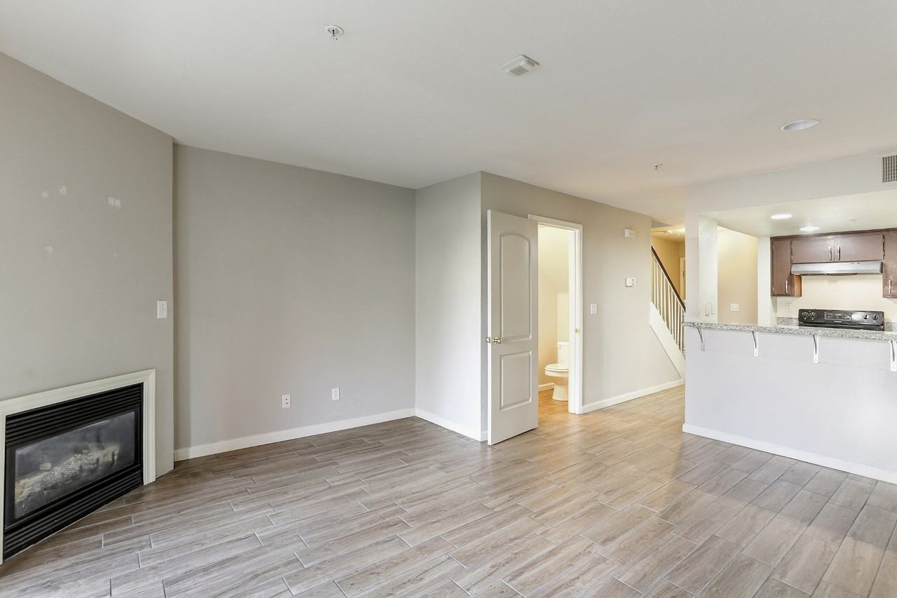 3739 Black Eagle Drive #18 - Photo 7 of 9