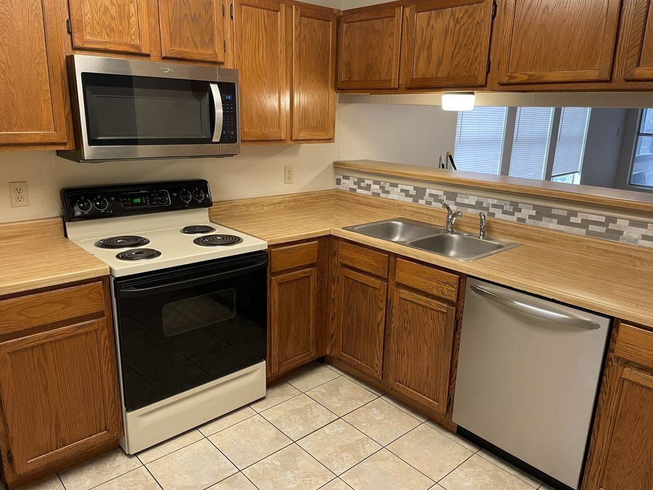 212 Sailmaster Street #A - Photo 6 of 21