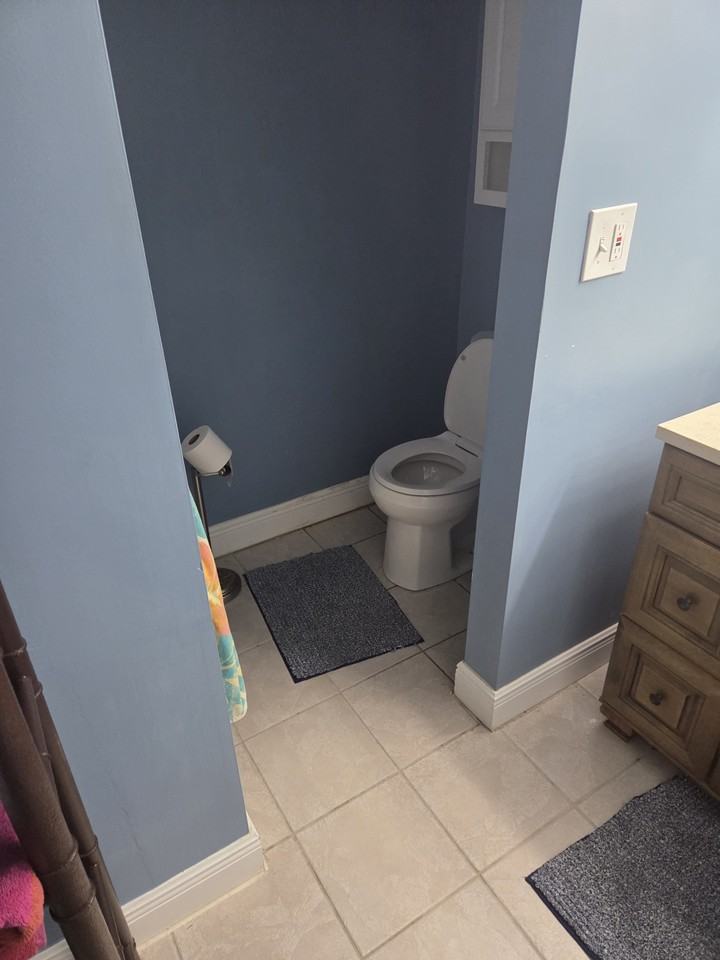 215 Cypress Way East #D1 - Photo 5 of 9