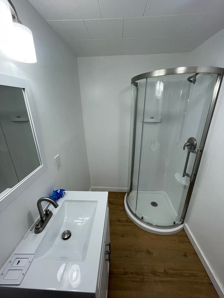 304 Poplar Street #NA - Photo 6 of 9