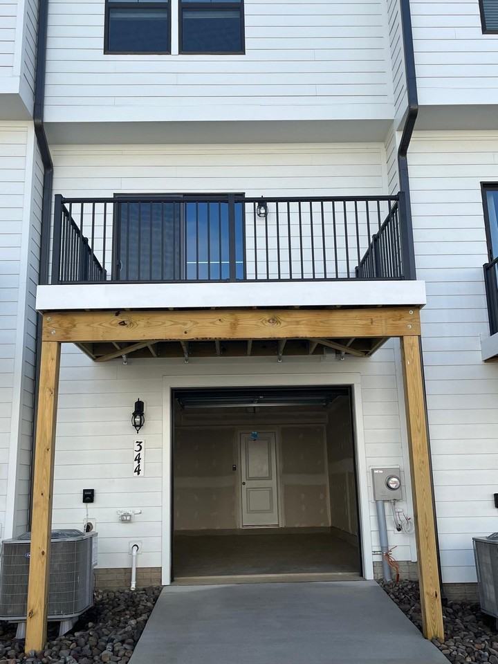 344 Ensemble Way #NONE - Photo 2 of 13