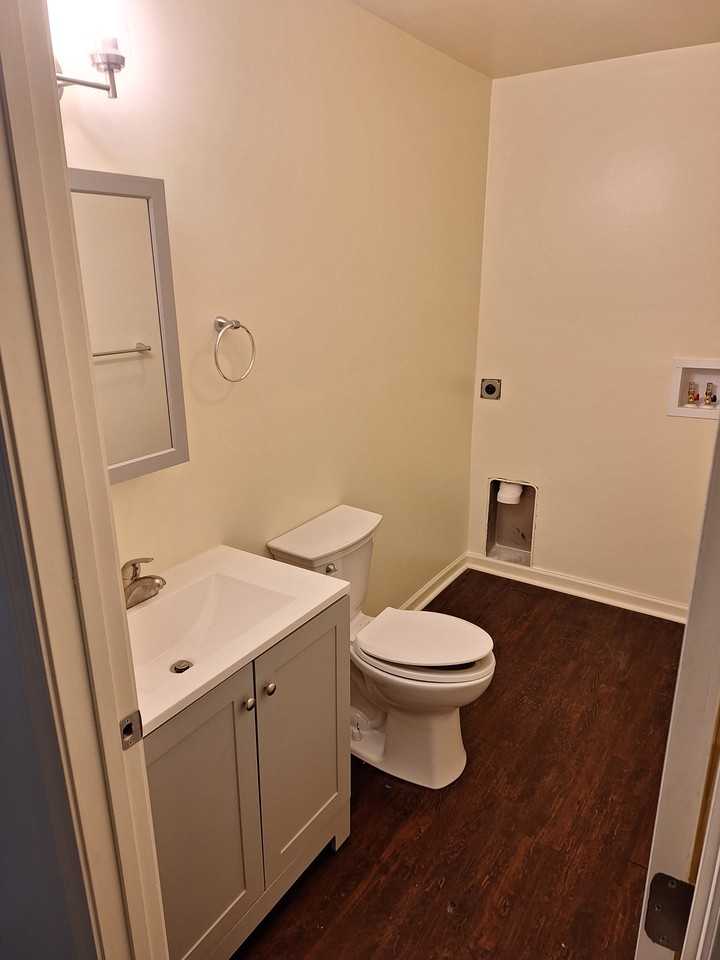 1900 Mallinckrodt Street #1stFL - Photo 6 of 12