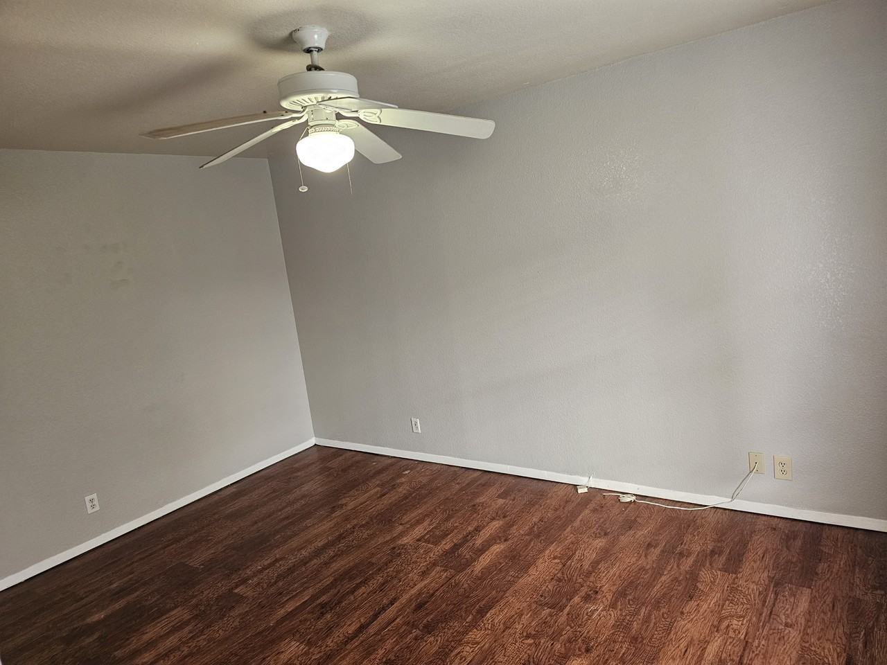 303 West 1st Street #A - Photo 5 of 9