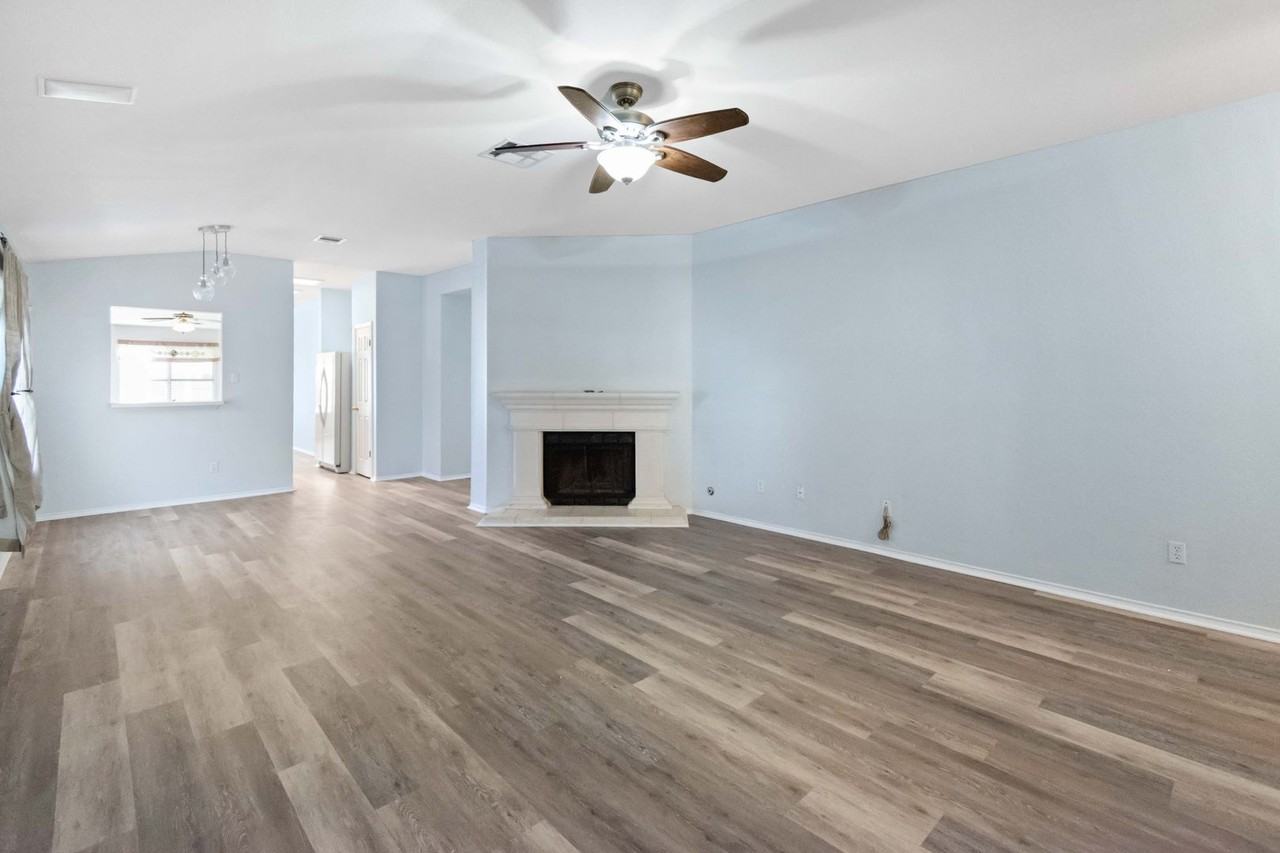 3609 Ruby Red Dr - Photo 4 of 29