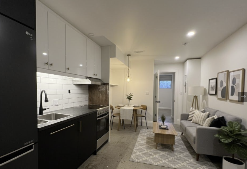 110 Caroline Avenue - Photo 6 of 8