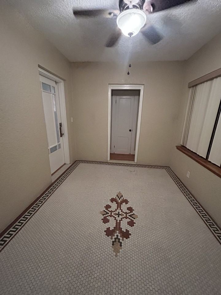 833 5th Avenue North #NA - Photo 7 of 9